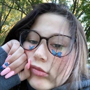 Meet your Posher, Natalie